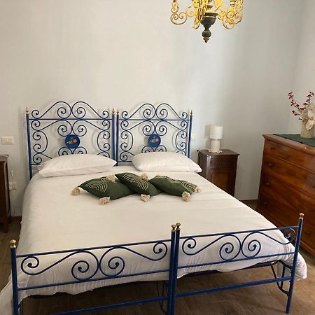Casa Vacanze Il Borgo Gubbio Kültér fotó